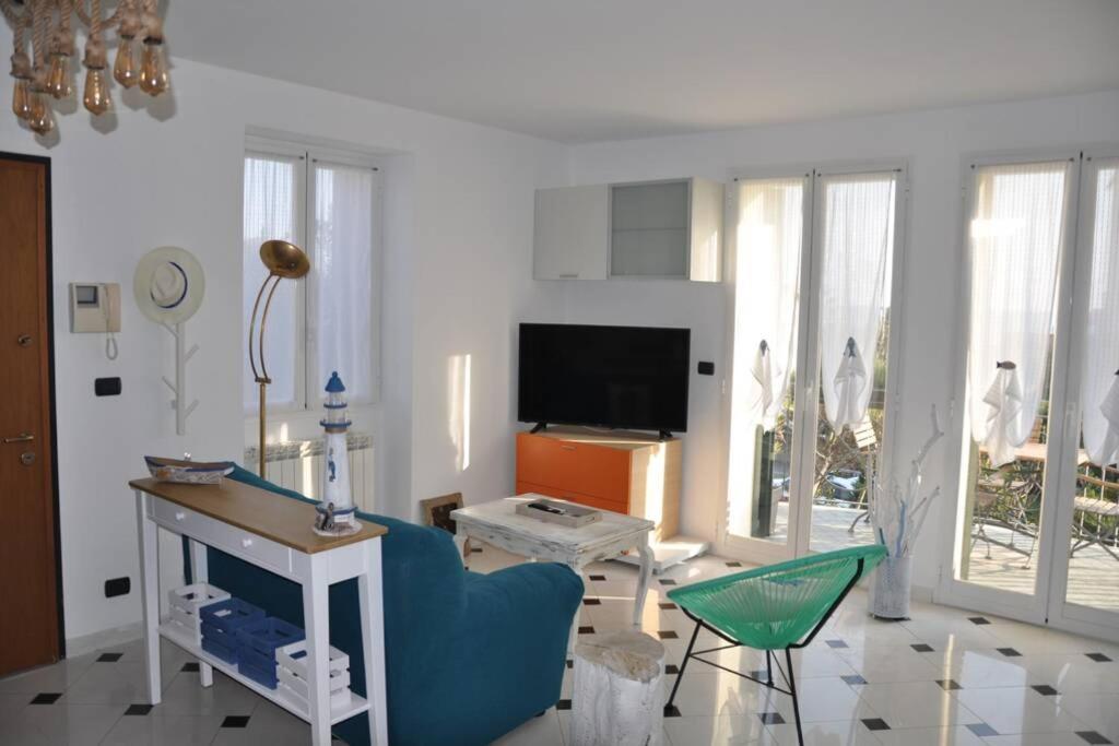 ולקרוסיה Appartamento Villa Rita A 100 M Dal Mare! מראה חיצוני תמונה