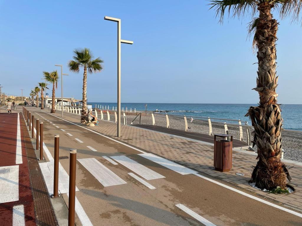 ולקרוסיה Appartamento Villa Rita A 100 M Dal Mare! מראה חיצוני תמונה